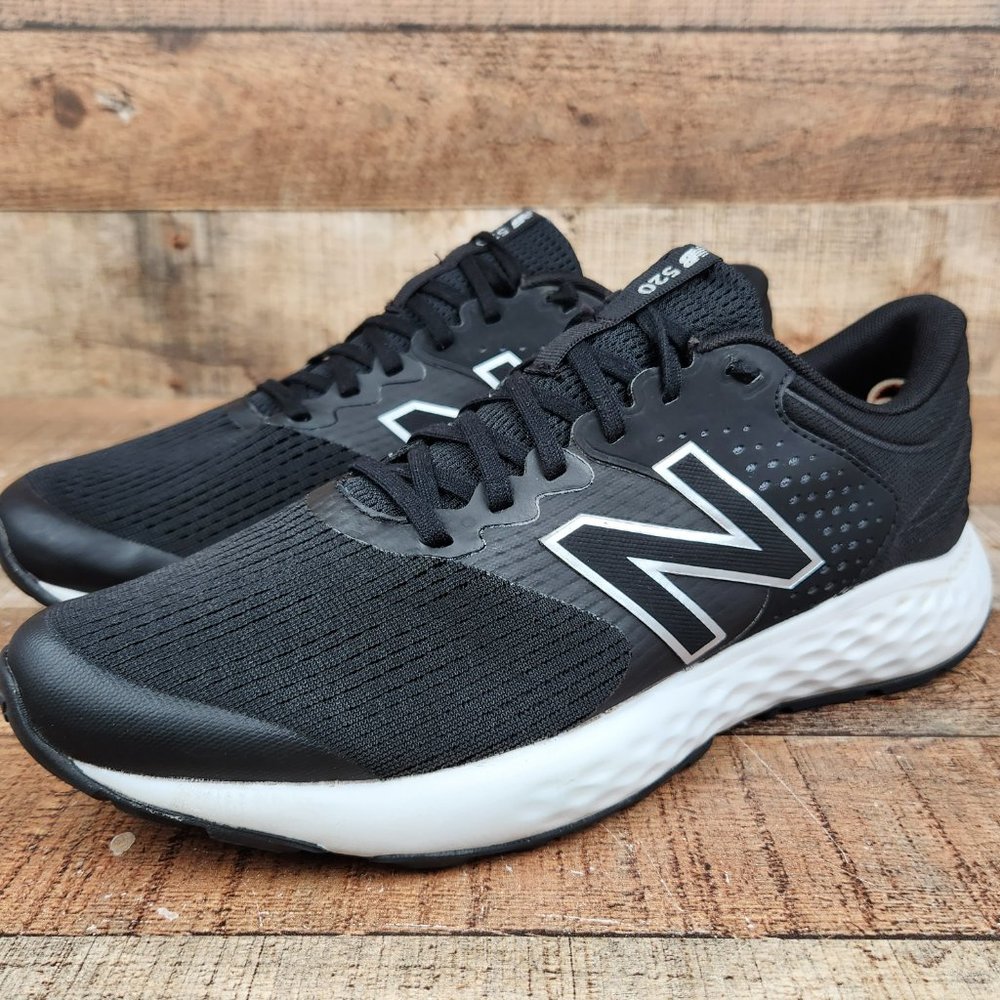 New Balance Men Sz 10.5 Wide 4E Black 520v7 Running Sneaker Comfort Athletic - Picture 3 of 9